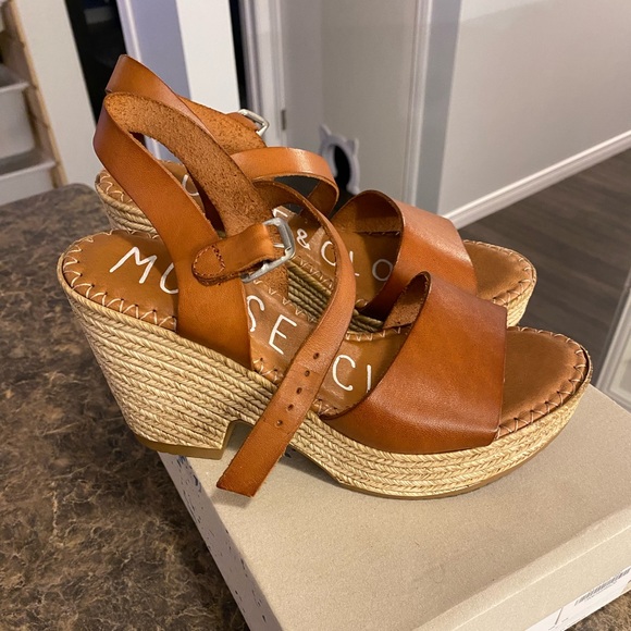 Super cute platform sandal - Picture 4 of 8